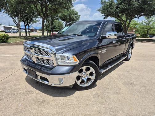 Maximum Steel Metallic Clearcoat 2014 RAM 1500 Laramie