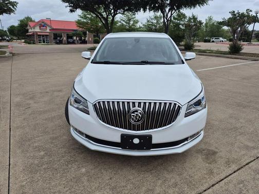 White Frost Tricoat 2016 Buick LaCrosse Leather