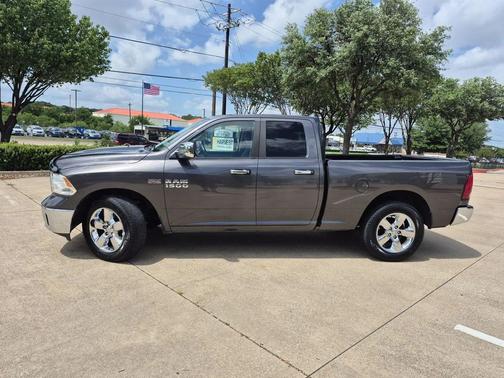 Granite Crystal Metallic Clearcoat 2016 RAM 1500 Big Horn