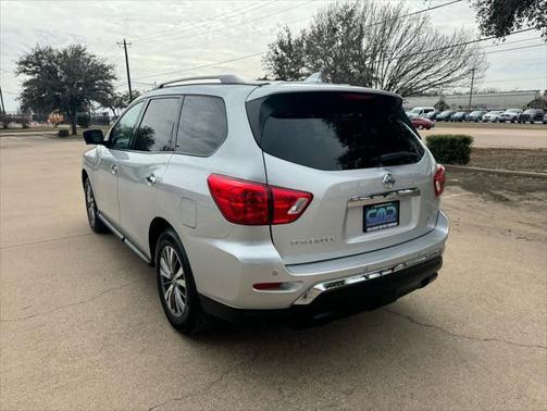 2019 Nissan Pathfinder SL