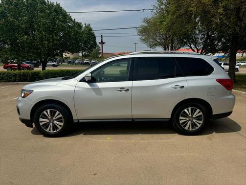 2019 Nissan Pathfinder SL