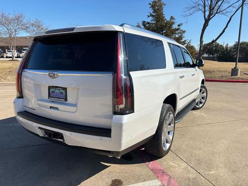 2020 Cadillac Escalade ESV Luxury