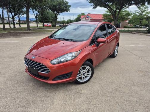 Orange 2018 Ford Fiesta SE