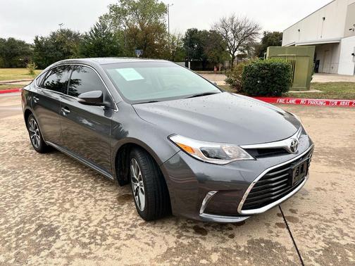 2016 Toyota Avalon XLE