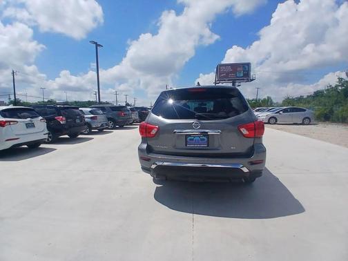Gun Metallic 2020 Nissan Pathfinder SL 2WD