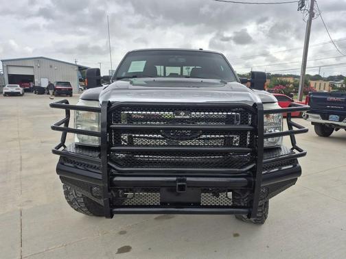 Magnetic Metallic 2016 Ford F-250 Lariat