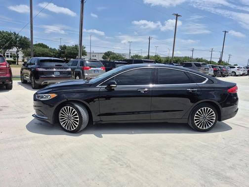 Shadow Black 2018 Ford Fusion SE