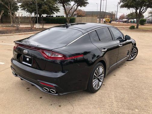 2019 Kia Stinger BASE