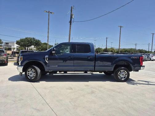 Blue Jeans Metallic 2019 Ford F-350 Lariat