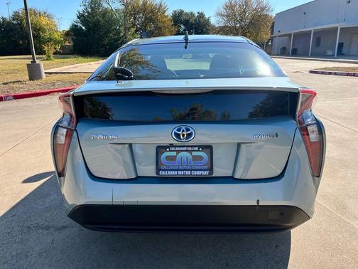 2016 Toyota Prius Two