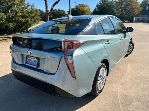 2016 Toyota Prius Two