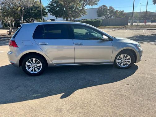 2016 Volkswagen Golf TSI 2-Door