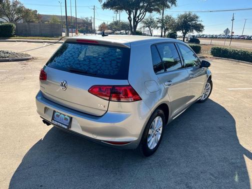 2016 Volkswagen Golf TSI 2-Door