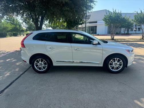 2016 Volvo XC60 T5 Drive-E Premier