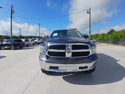 Granite Crystal Metallic Clearcoat 2019 RAM 1500 SLT