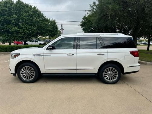 2019 Lincoln Navigator Standard