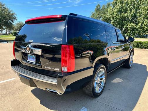 2013 Cadillac Escalade ESV Platinum Edition