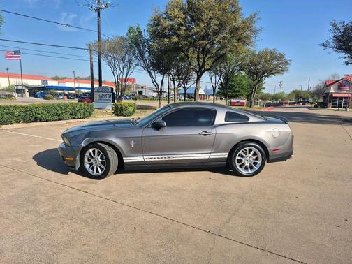 2011 Ford Mustang V6