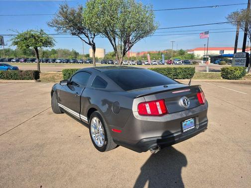 2011 Ford Mustang V6