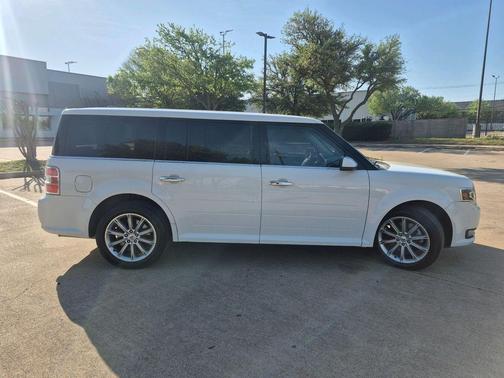 White 2015 Ford Flex Limited