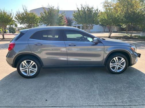 2018 Mercedes-Benz GLA 250 Base