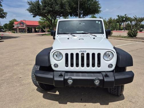 Bright White Clearcoat 2015 Jeep Wrangler Unlimited Sport