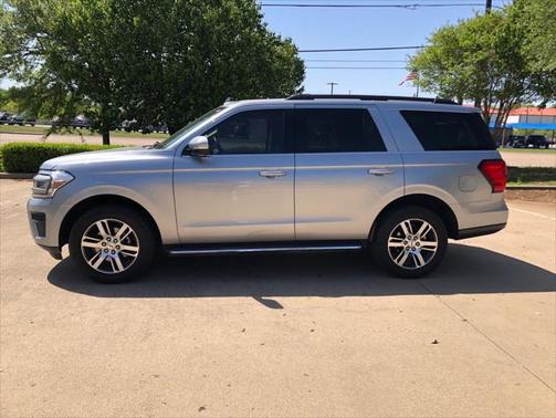 2022 Ford Expedition XLT