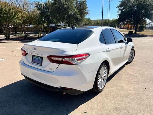 2018 Toyota Camry XLE