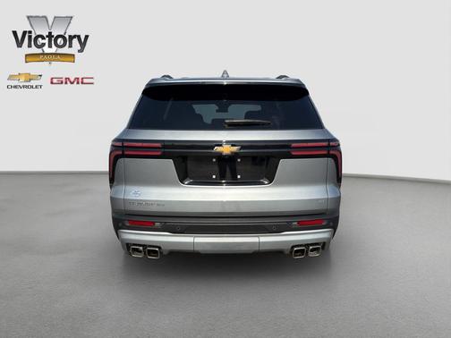 Sterling Gray Metallic 2024 Chevrolet Traverse LT