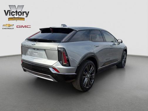 Silver Metallic 2025 Cadillac OPTIQ Sport