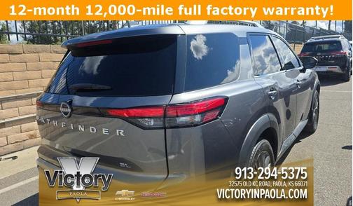 2022 Nissan Pathfinder SL