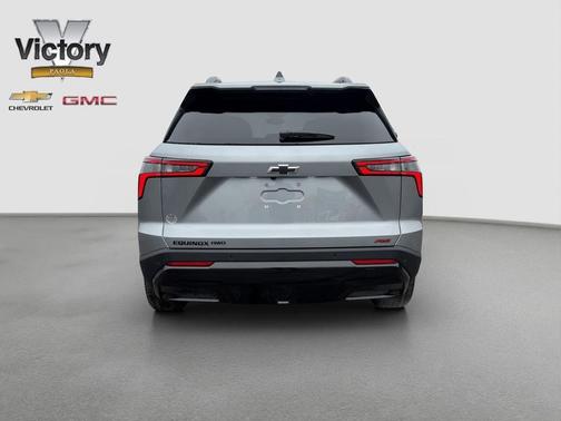 Gray 2026 Chevrolet Equinox RS