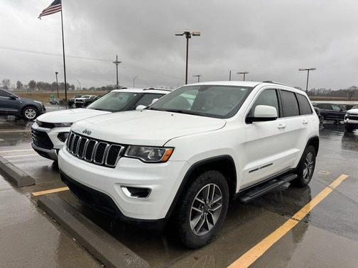 2019 Jeep Grand Cherokee Laredo E