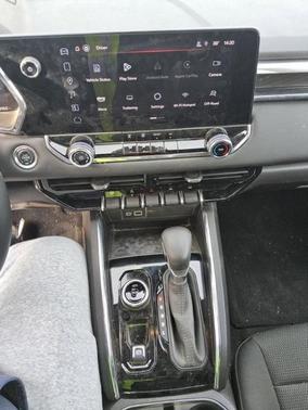 2025 GMC Canyon Elevation