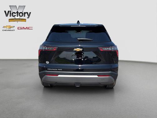 Mosaic Black Metallic 2026 Chevrolet Equinox 1LT