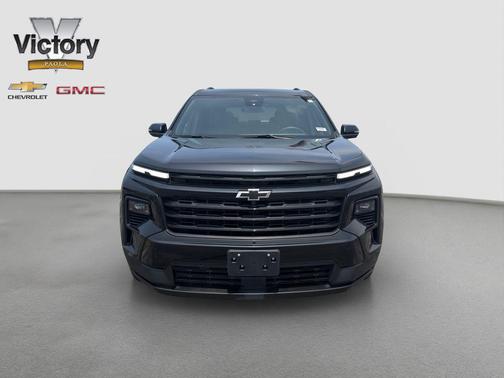 Mosaic Black Metallic 2024 Chevrolet Traverse LT