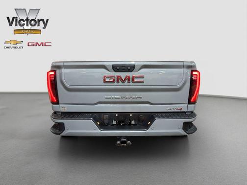 Thunderstorm Gray 2024 GMC Sierra 2500 AT4