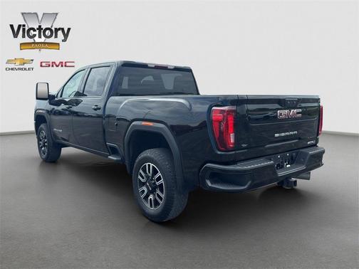 2022 GMC Sierra 2500 AT4