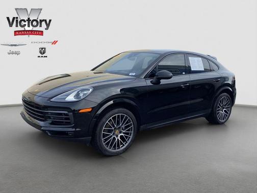Black 2022 Porsche Cayenne Cayenne E-Hybrid