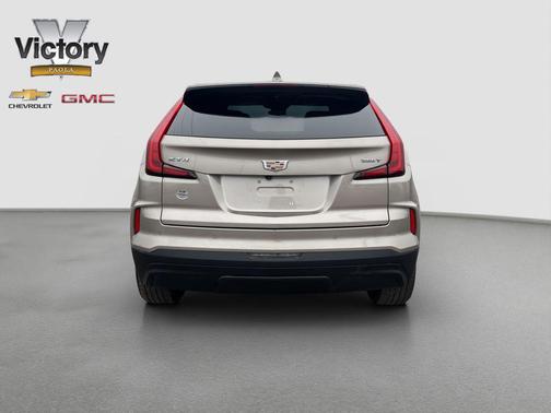 Latte Metallic 2024 Cadillac XT4 Luxury