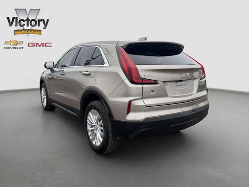Latte Metallic 2024 Cadillac XT4 Luxury