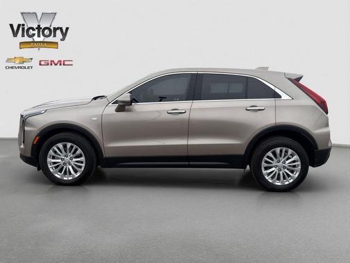 Latte 2024 Cadillac XT4 Luxury