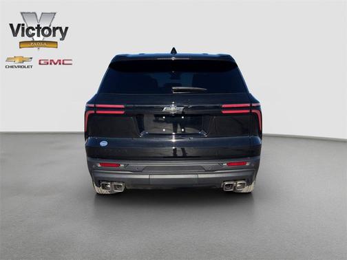 2024 Chevrolet Traverse LS