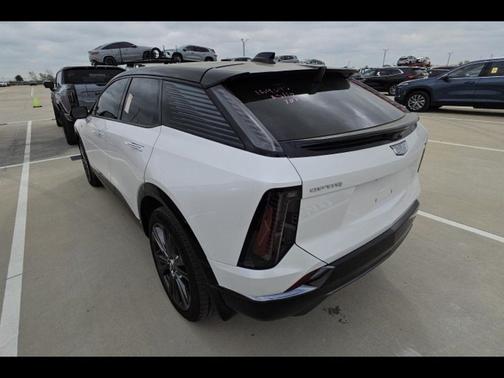 Crystal White Tricoat 2025 Cadillac OPTIQ Sport 2 AWD