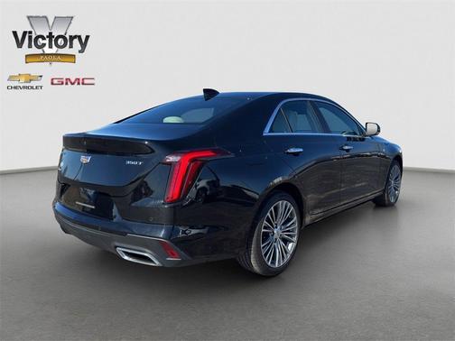 2022 Cadillac CT4 Premium Luxury