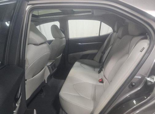 2021 Toyota Camry XLE V6