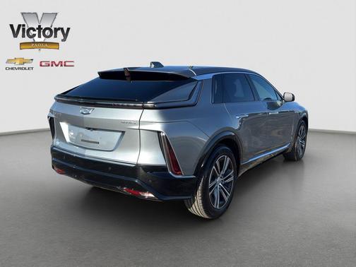 Silver Metallic 2024 Cadillac LYRIQ Luxury