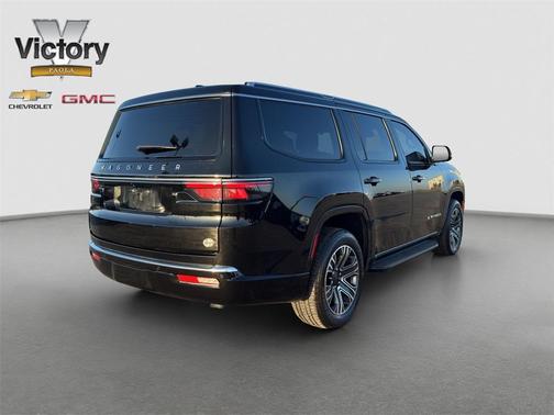 2024 Jeep Wagoneer Base