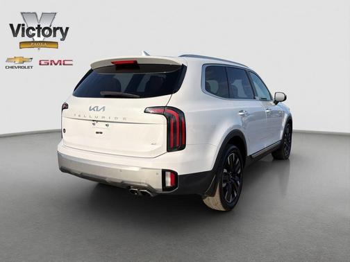 Glacial White Pearl 2024 Kia Telluride SX