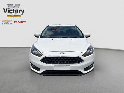 Oxford White 2017 Ford Focus SEL